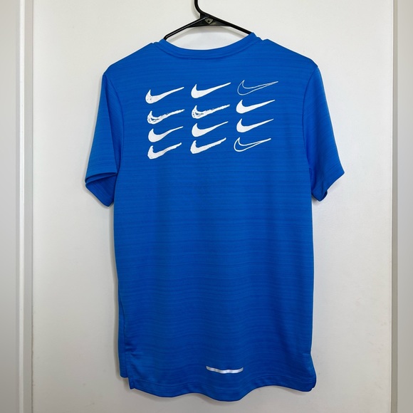 Nike Air Dri fit running tee - Picture 3 of 3